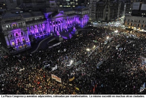 concentración del 3 de junio, en la plaza del Congreso en Buenos Aires con el lema #NiUnaMenos contra el femicidio.